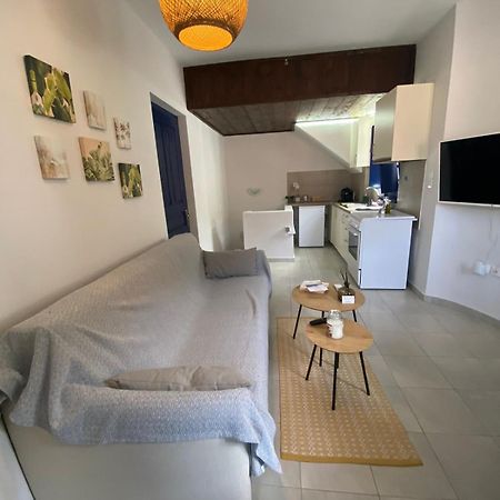 Appartement Oros Eros à Hydra  Chambre photo