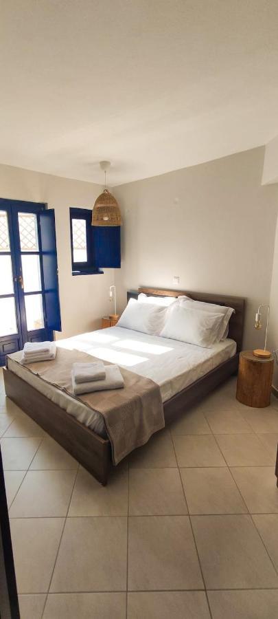 Appartement Oros Eros à Hydra  Extérieur photo